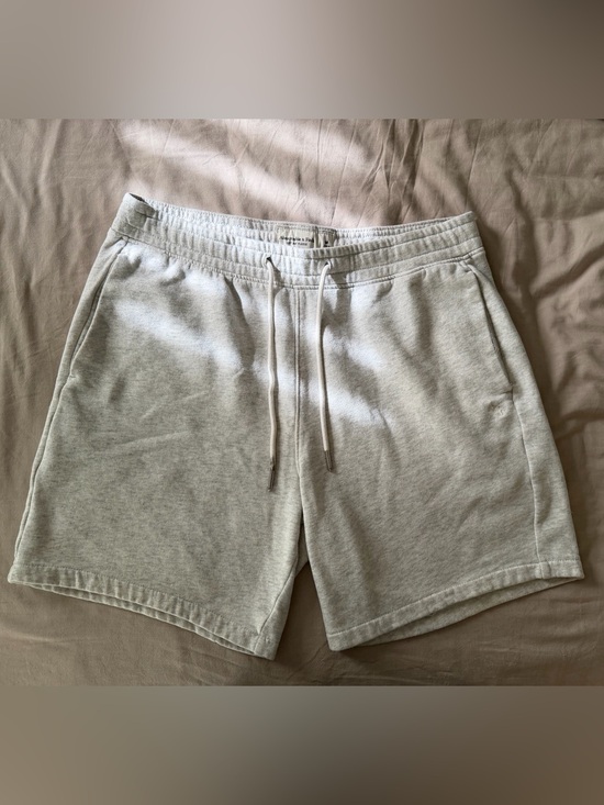 Abercrombie & Fitch Other - Abercrombie & Fitch Light Gray Men's Drawstring Athletic Shorts